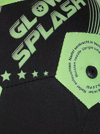 HAPPY PEOPLE | Fútbol que brilla en la oscuridad | 